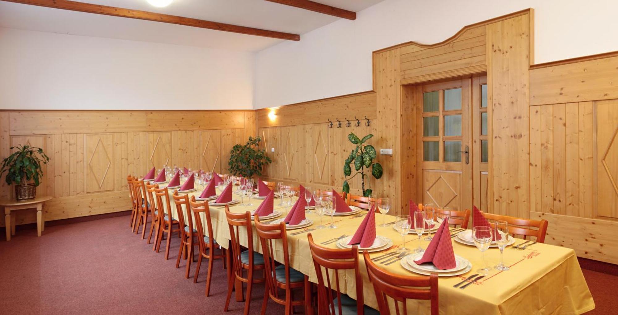 Hotel Zlaty Chlum Česká Ves Buitenkant foto